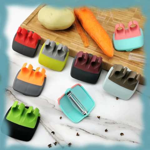 HAND VEGETABLE PEELER – Curatator de mana pentru legume (3 buc) slider