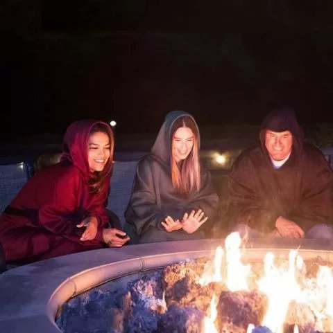 BLANKY – Pulover căptușit și pătură 2 în 1 slider