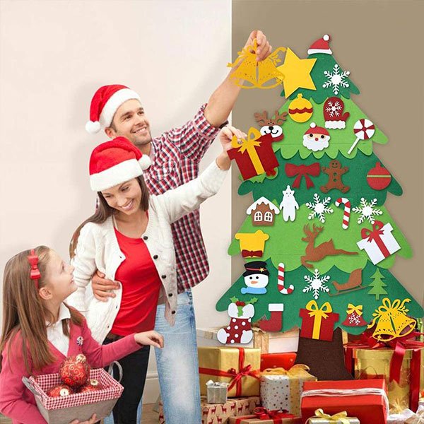FELT CHRISTMAS TREE – Pachet cu copac din pâslă și ornamente de rezervă